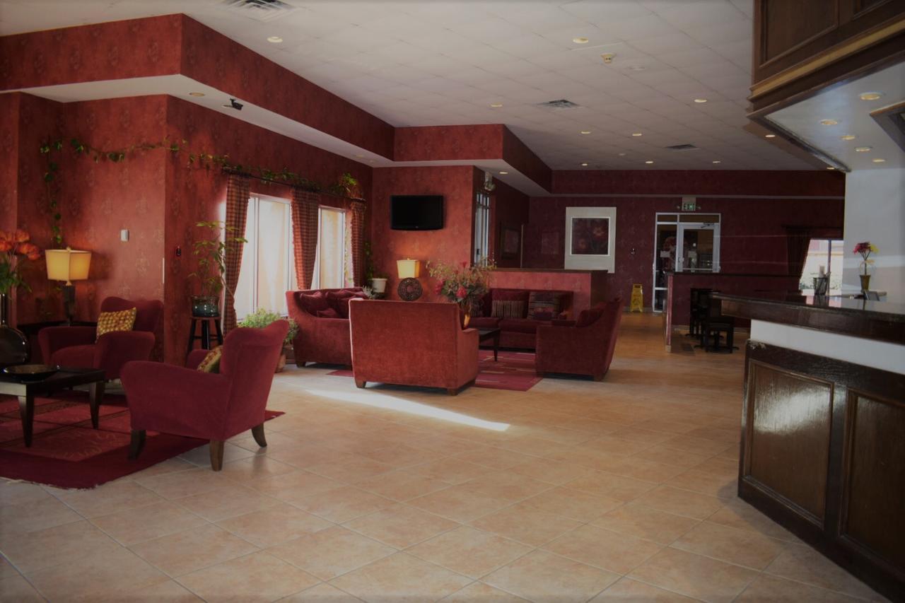 Texas Inn & Suites Дентън Екстериор снимка